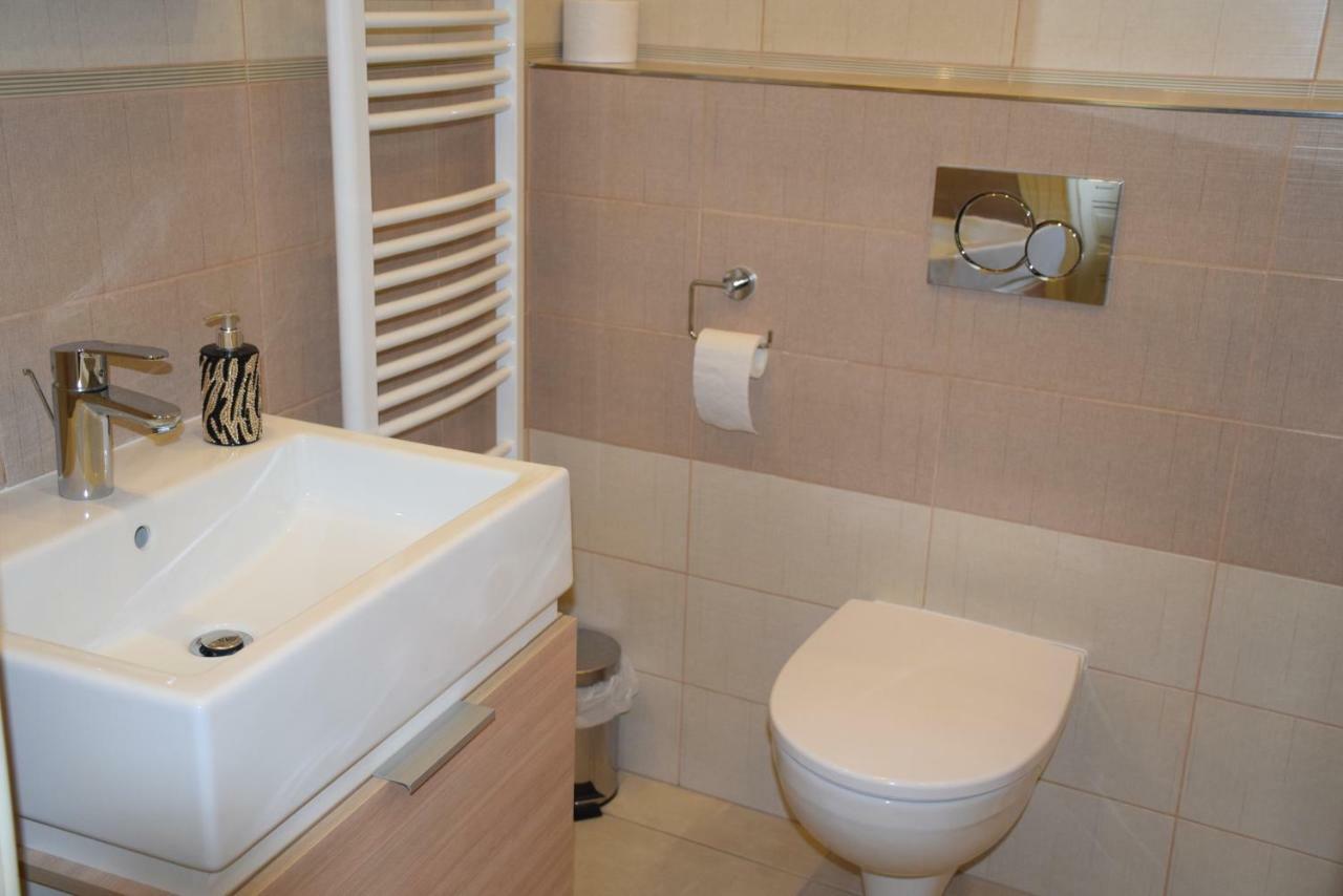 Tiva Downtown Apartments براغ المظهر الخارجي الصورة