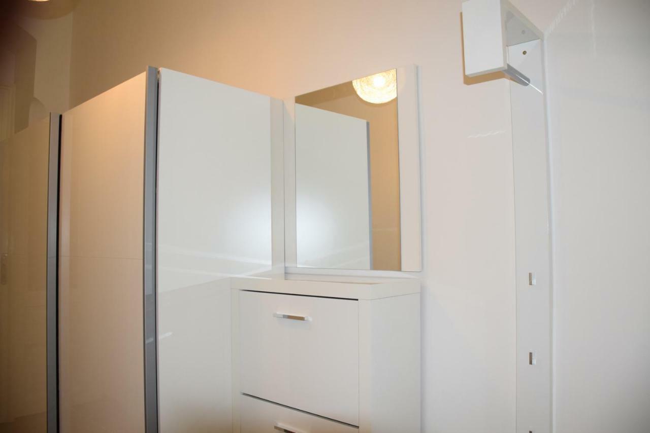 Tiva Downtown Apartments براغ المظهر الخارجي الصورة