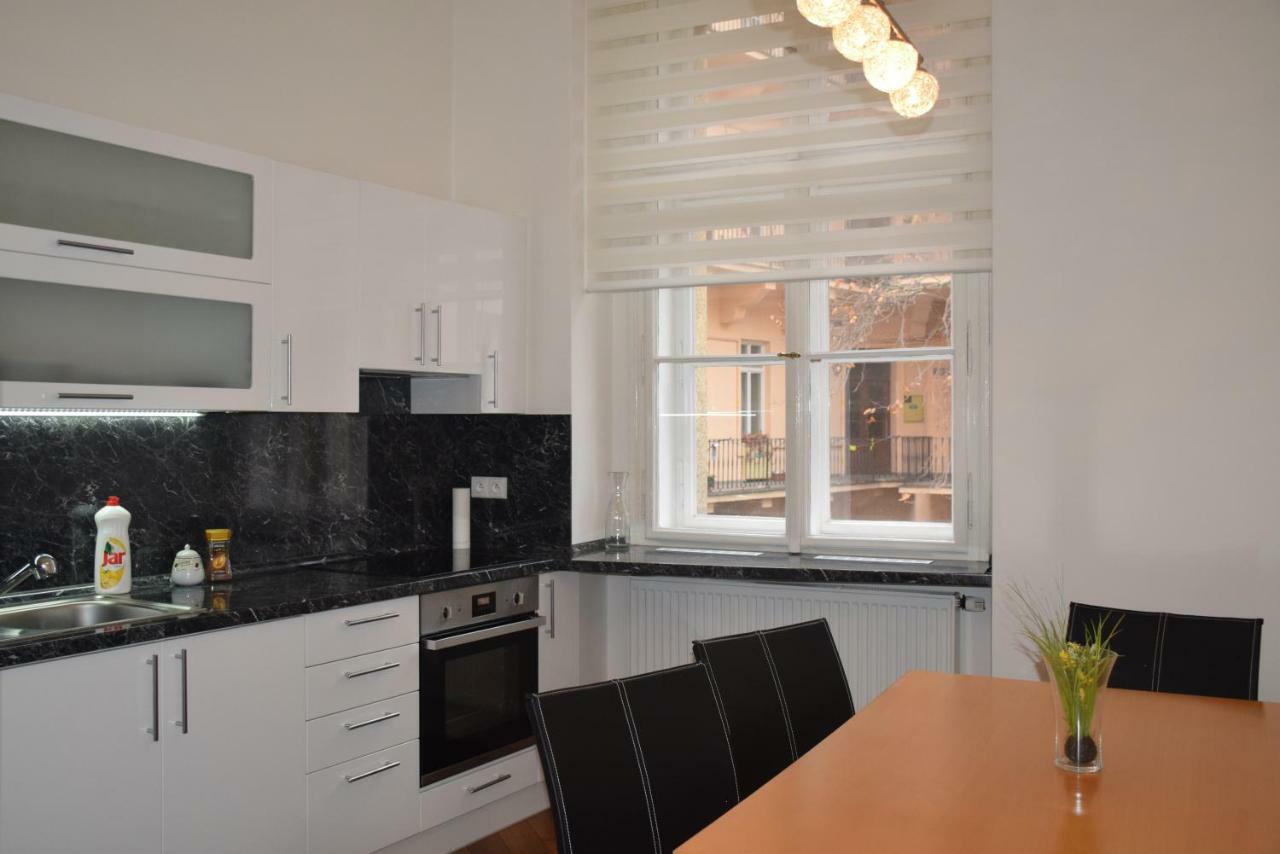 Tiva Downtown Apartments براغ المظهر الخارجي الصورة
