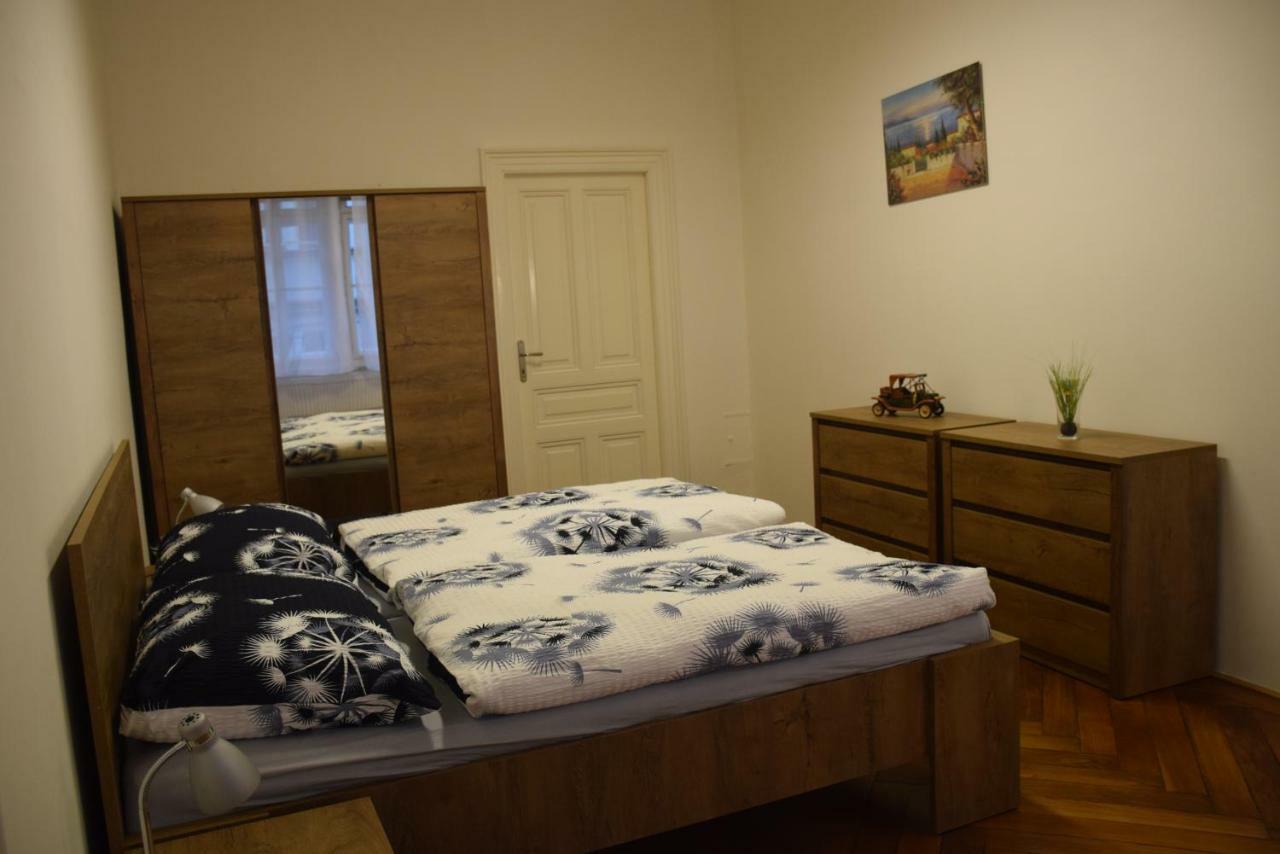 Tiva Downtown Apartments براغ المظهر الخارجي الصورة